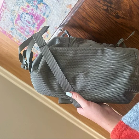 The North Face Gray Backpack - Picture 3 of 4